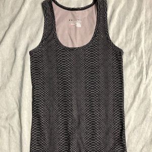 Athletic tank top